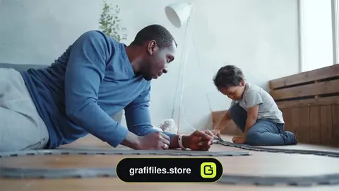 فوتیج Family Building Train Set