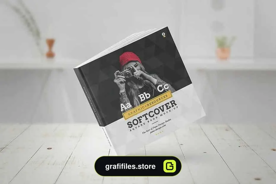موکاپ کتاب Softcover Square Book Mock-Up