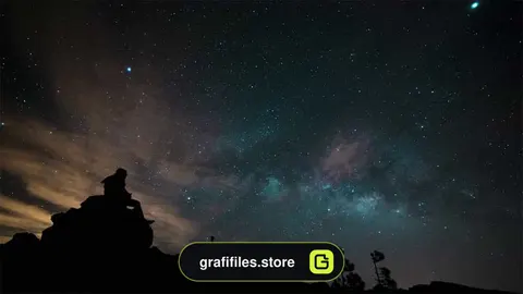 فوتیج مرد زیر آسمان شب Man Under The Night Sky