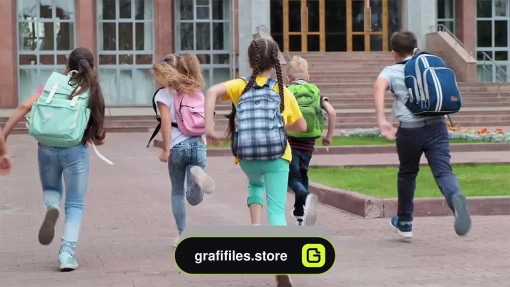 فوتیج بچه های مدرسه در حال دویدن School Kids With Backpacks Running